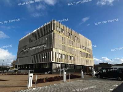 Bureaux réhabilités 203m² St-Brieuc Le Belvédère