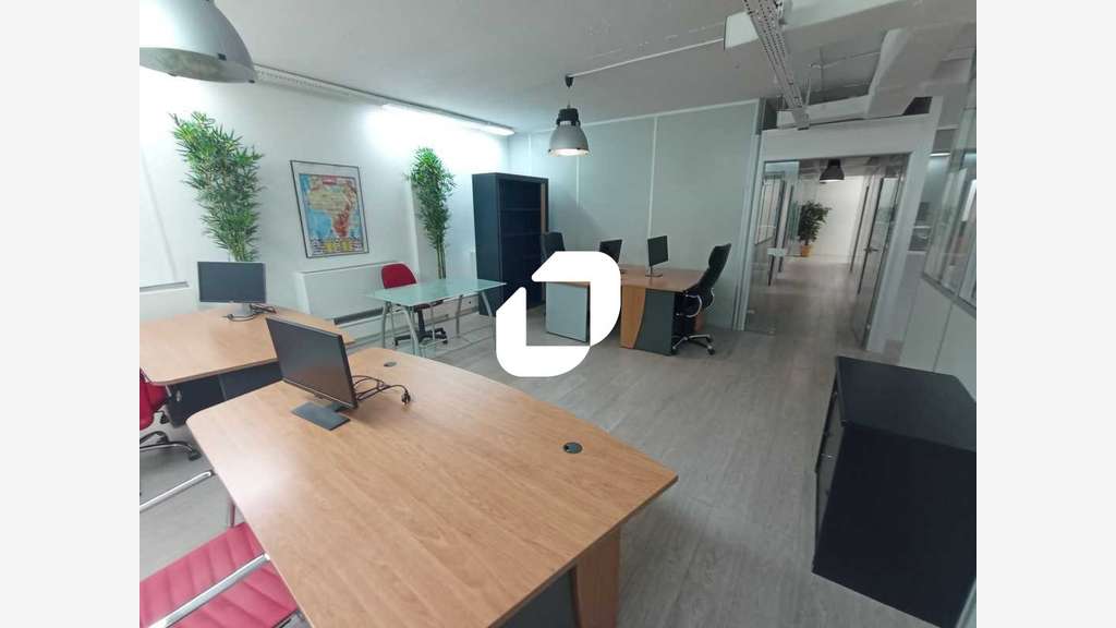 Vente Bureaux 176m² Saint cloud