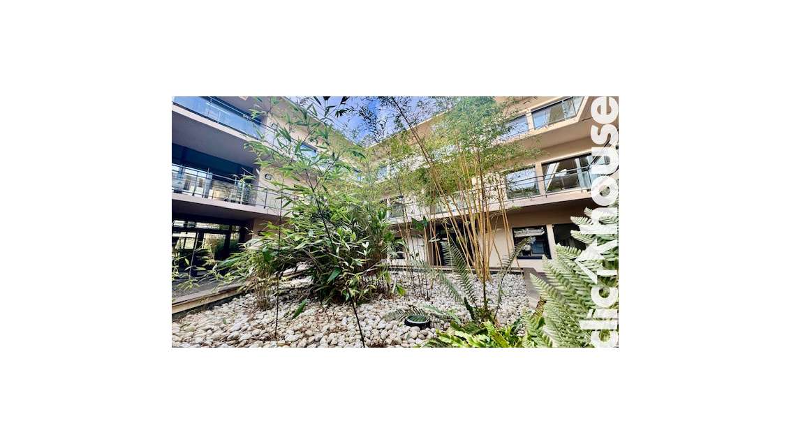 AV bureaux 148m² pôle d'activités à Saint-Contest