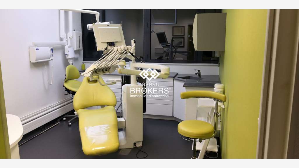 Vente locaux médicaux 73m² à Saint-Cyr-sur-Loire