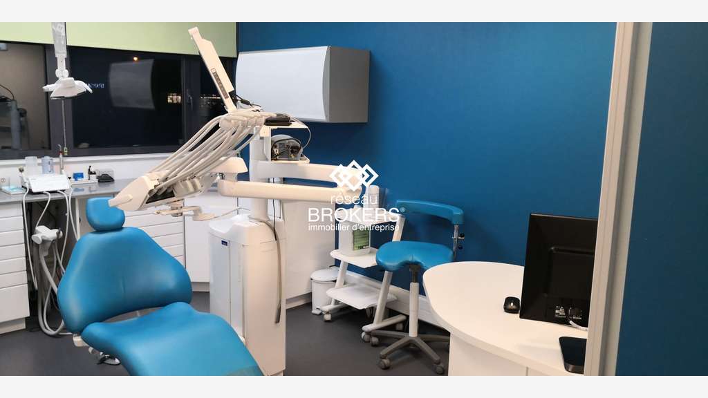 Vente locaux médicaux 73m² à Saint-Cyr-sur-Loire