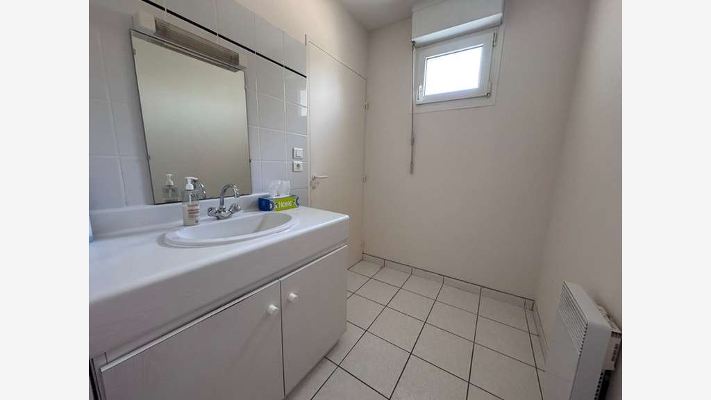 Local 72m² à vendre à Saint-Cyr-sur-Loire centre