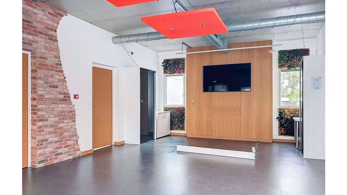 Vente bureaux aménagés 276m² à Saint-Grégoire