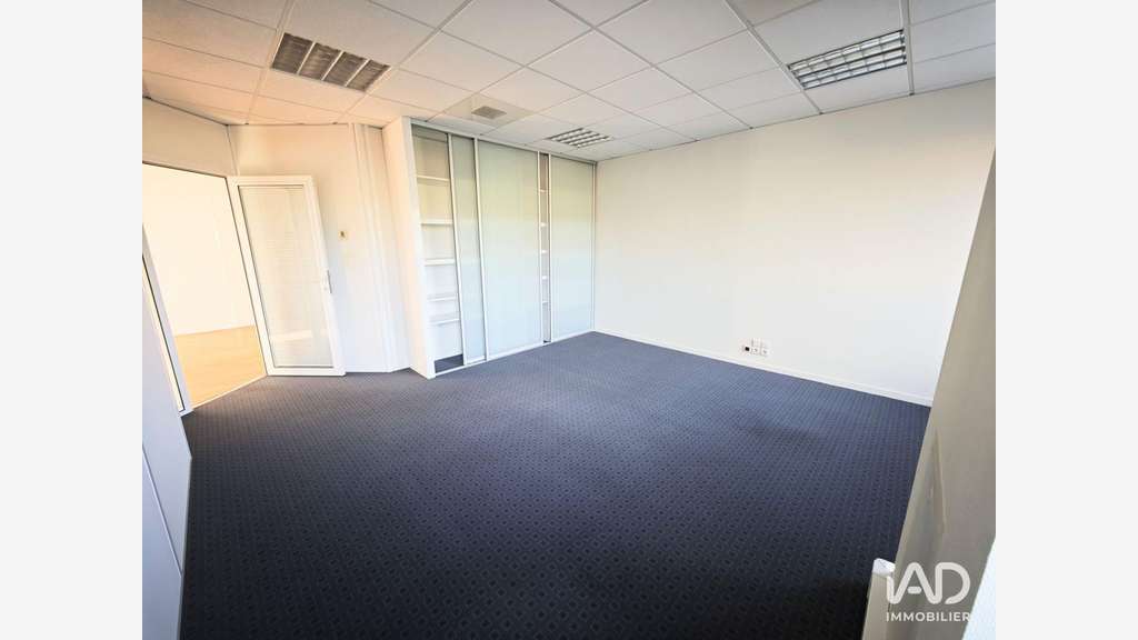 Vente bureaux 248m² à Saint-Grégoire