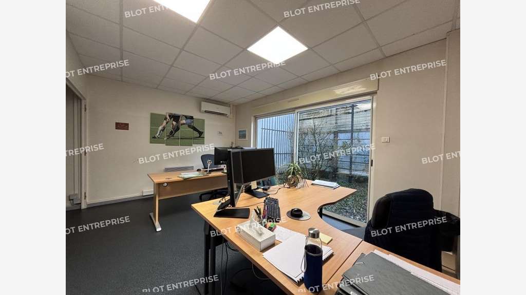 A vendre bureaux 311m² St Herblain Rue Chêne Lassé