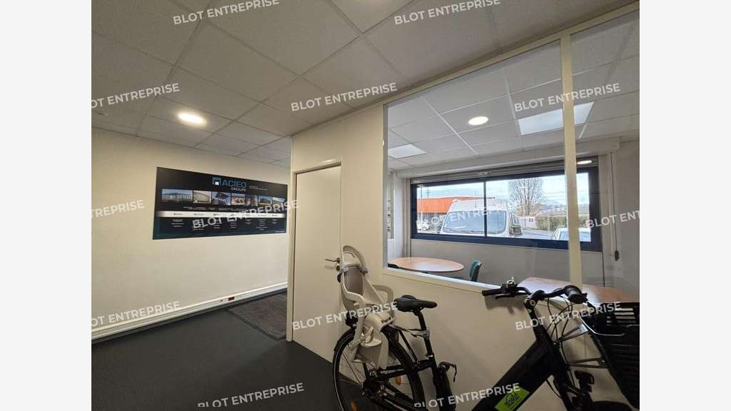 A vendre bureaux 311m² St Herblain Rue Chêne Lassé