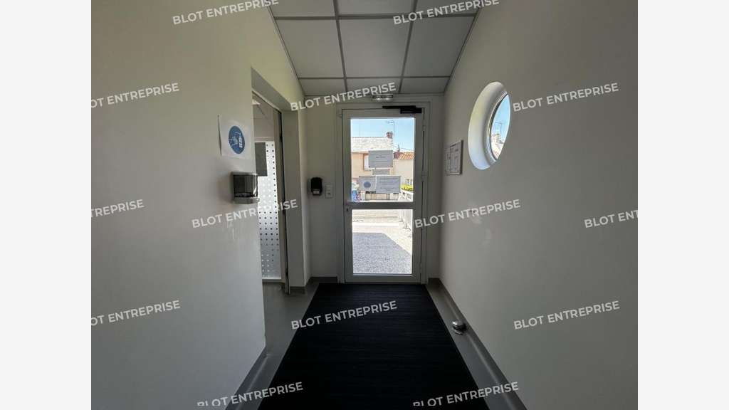 Vente bureaux de 146m² avec parkings à St Herblain