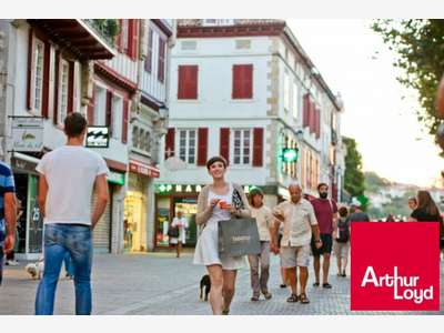 Très beau local 119m² à vendre à Saint Jean de Luz