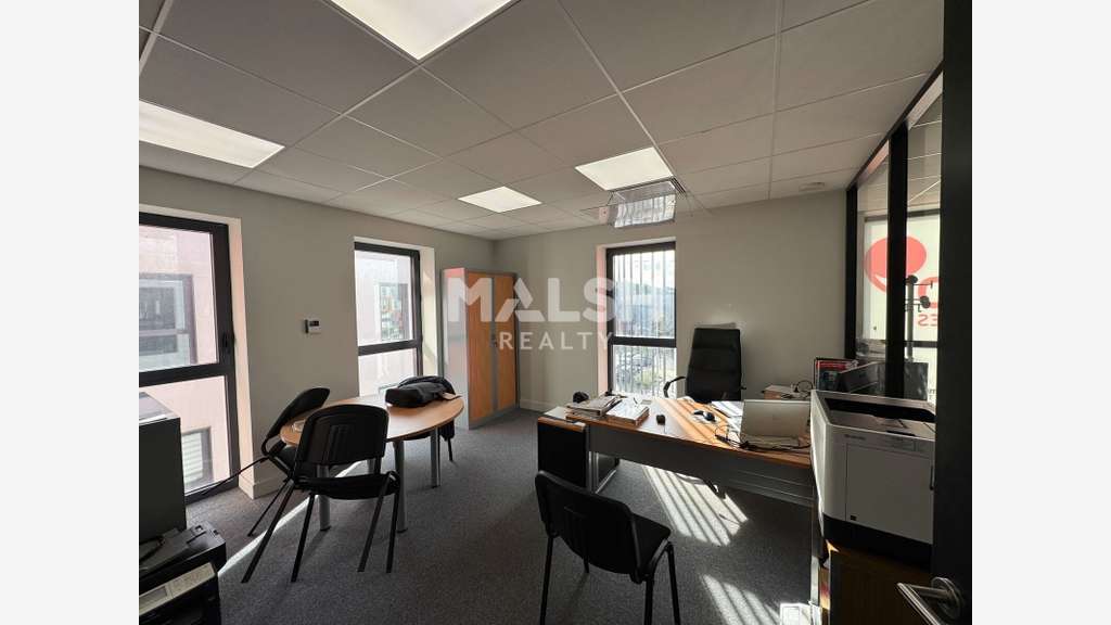 A vendre bureaux 190m² à Saint-Just-Saint-Rambert