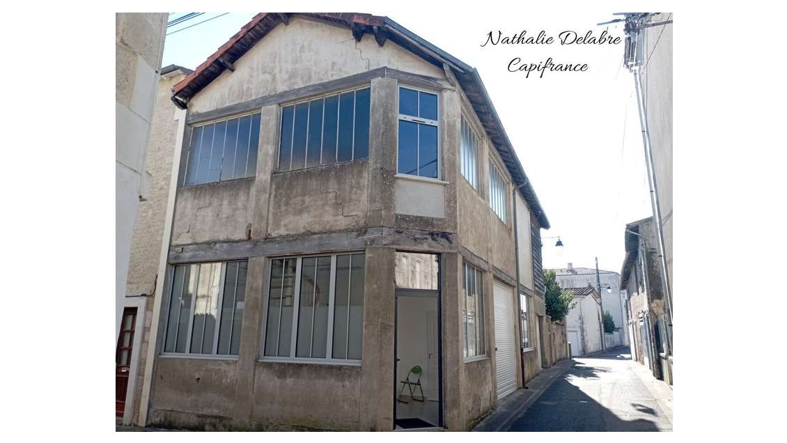 AV grand local lumineux à Saint-Maixent-l'École