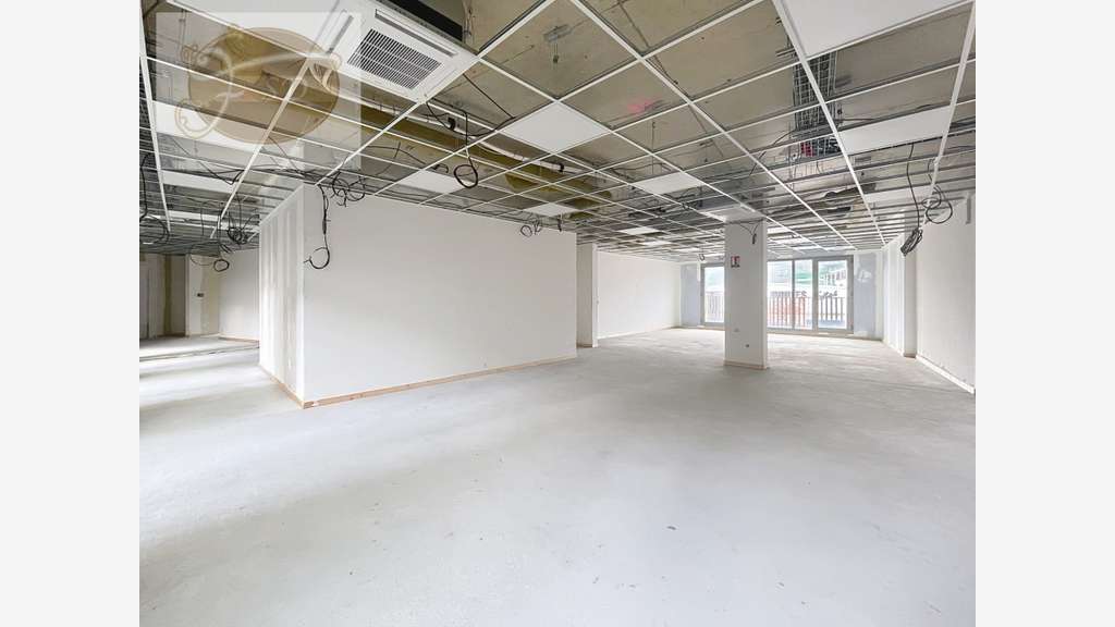 AV plateau de bureau 302,54m² à St Martin d'Hères