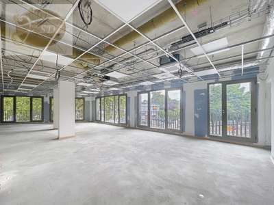AV plateau de bureau 302,54m² à St Martin d'Hères