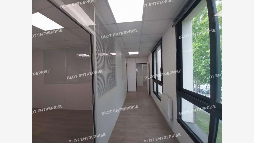 A vendre bureaux de 89m² à Saint Nazaire