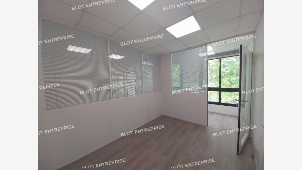 A vendre bureaux de 89m² à Saint Nazaire