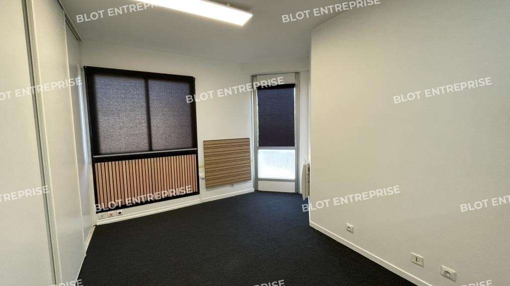 A vendre bureaux de 76m² Saint Nazaire Océanis