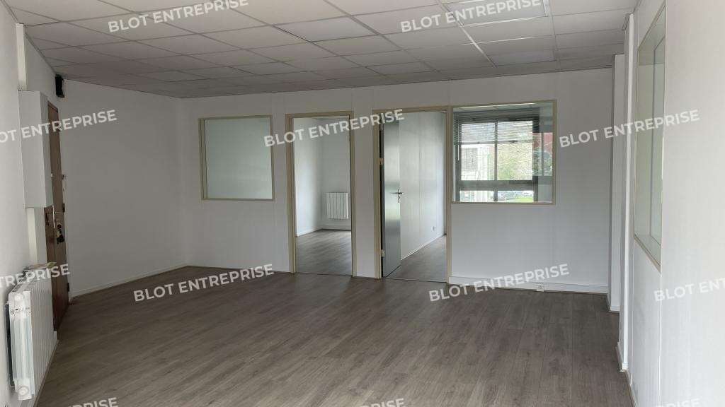 À vendre bureaux 111m² à Saint Nazaire