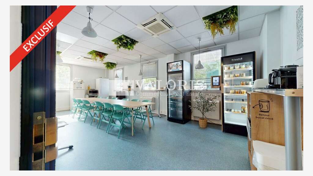 Bureaux aménagés 760m² à vendre à Saint Priest