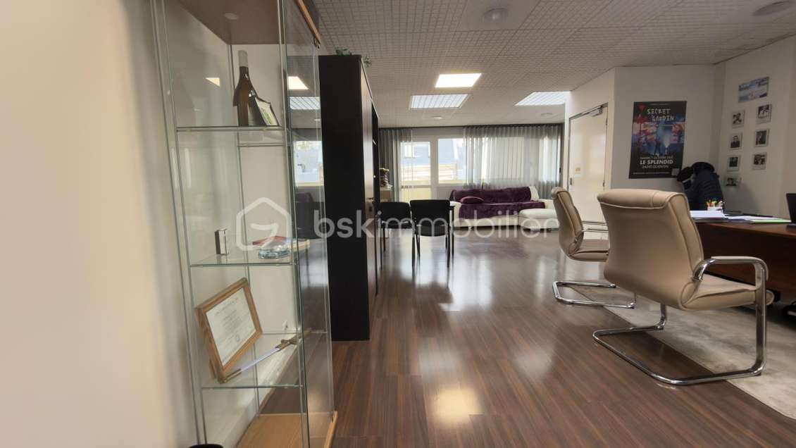 Vente immeuble commercial récent à Saint-Quentin