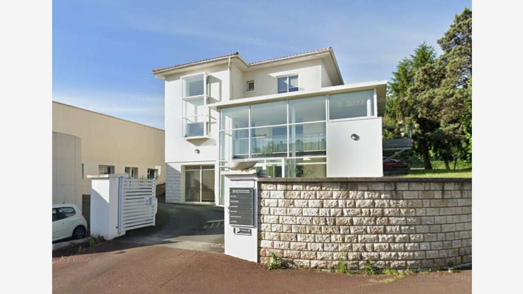 Immeuble de bureaux à vendre à Saintes