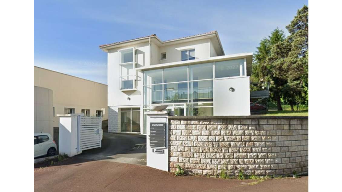 Immeuble de bureaux à vendre à Saintes