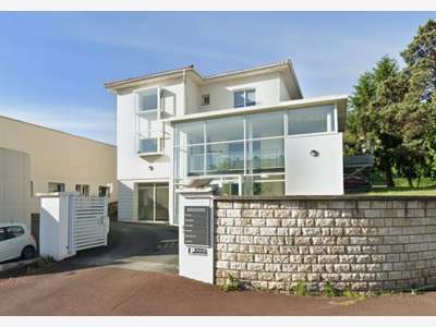 Immeuble de bureaux à vendre à Saintes