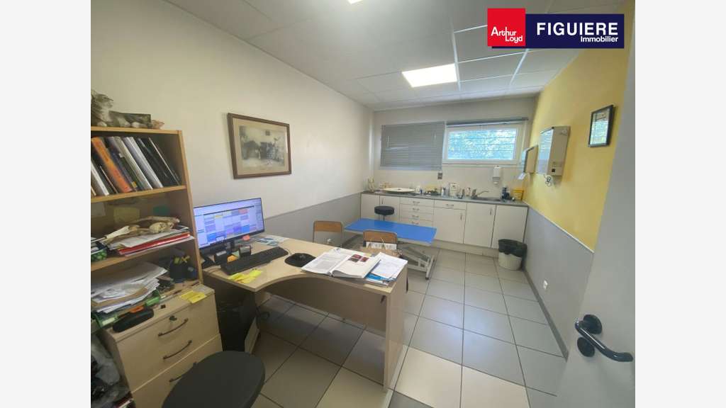 AV bureaux 390m² accès rapide Salon-de-Provence