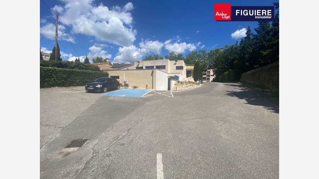 AV bureaux 390m² accès rapide Salon-de-Provence