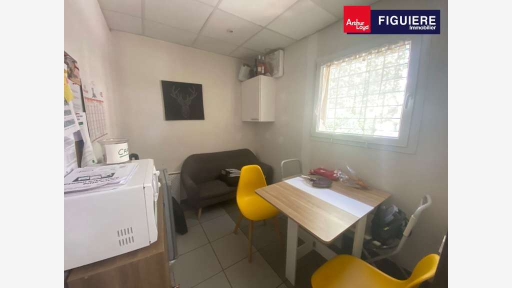 AV bureaux 390m² accès rapide Salon-de-Provence