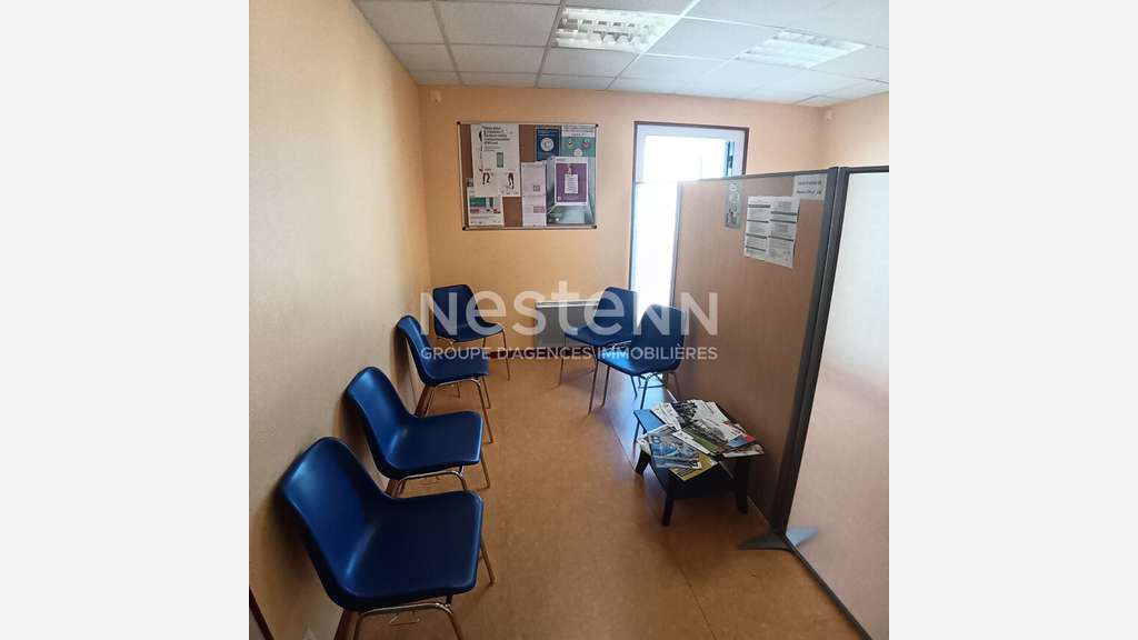 Bureaux à vendre Séné 4 pièces 104 m2 Parking