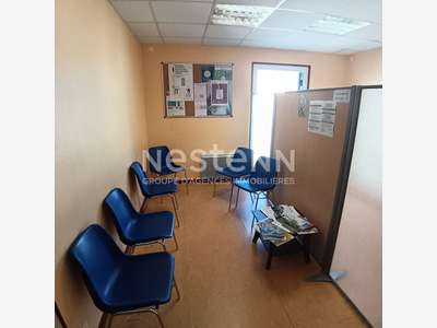 Bureaux à vendre Séné 4 pièces 104 m2 Parking