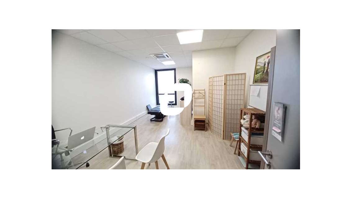 Vente Bureaux 121m² Serris