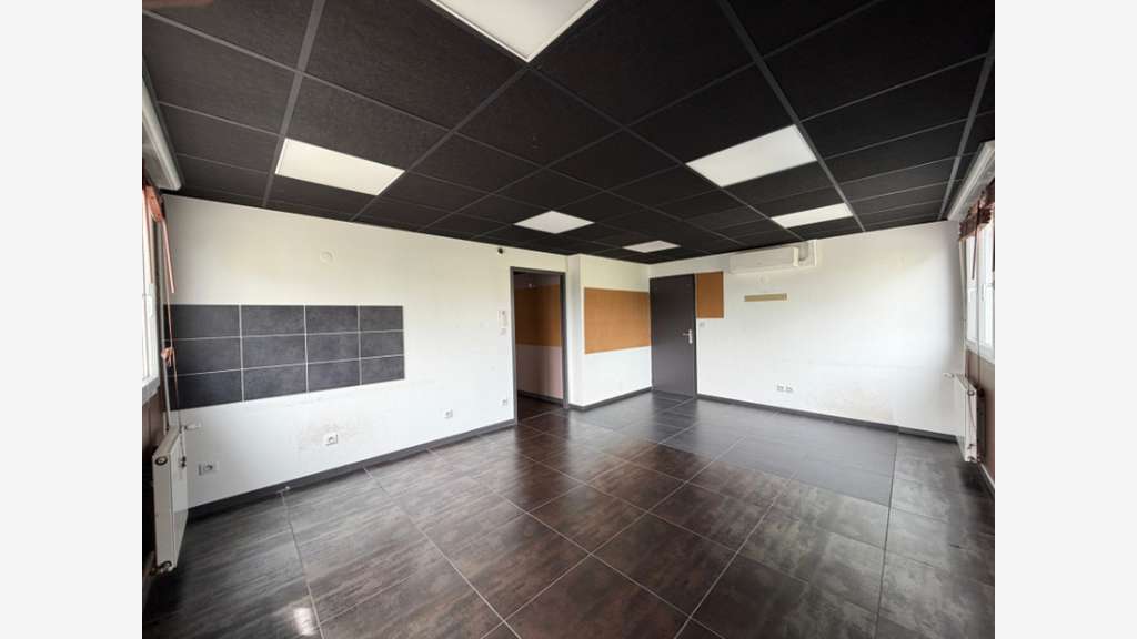 Vente bureau de 178m² PMR à Seyssinet-Pariset
