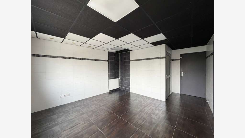 Vente bureau de 178m² PMR à Seyssinet-Pariset