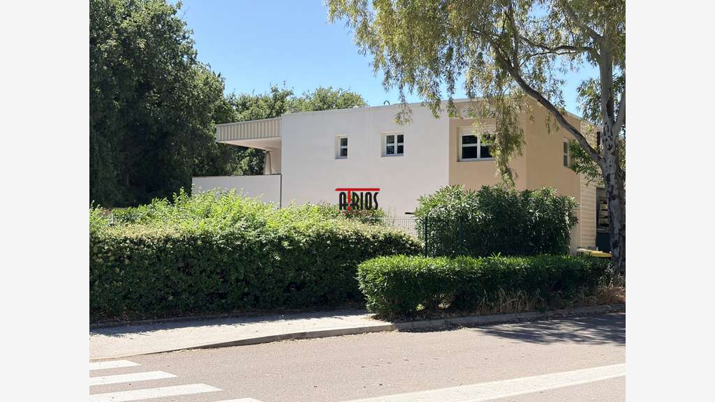 Cède bureaux 170m² + terrasse Six Fours les Plages
