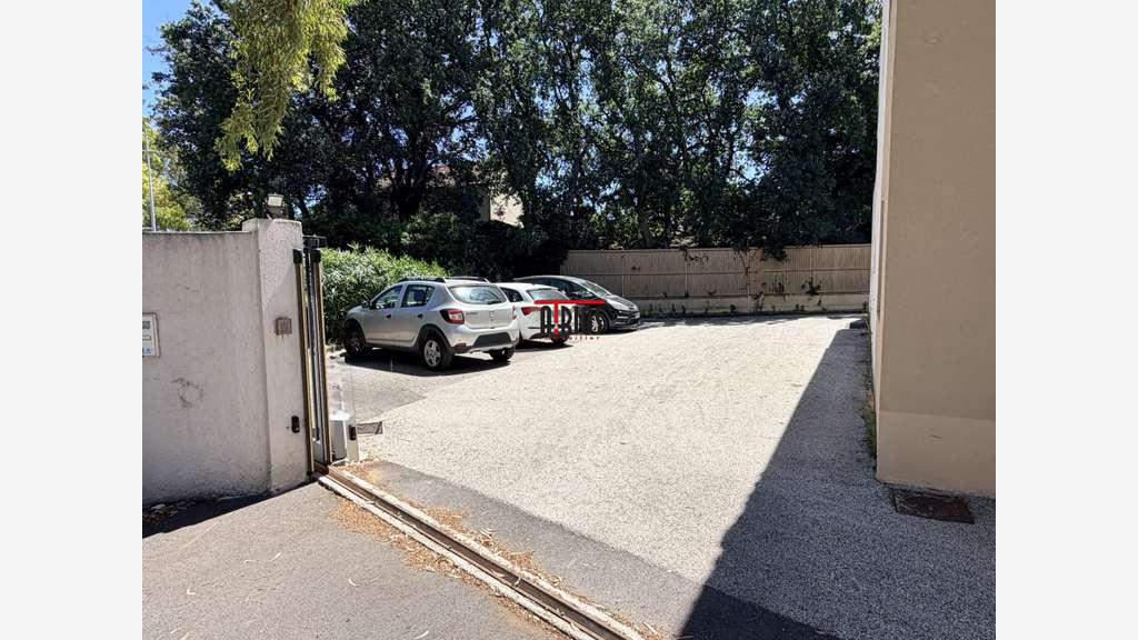 Cède bureaux 170m² + terrasse Six Fours les Plages