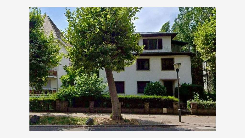 Cède locaux pro 366m² à Strasbourg Orangerie