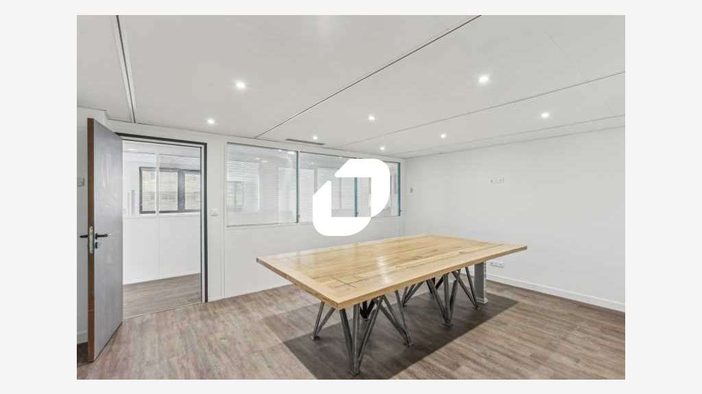 Vente Bureaux 368m² Suresnes