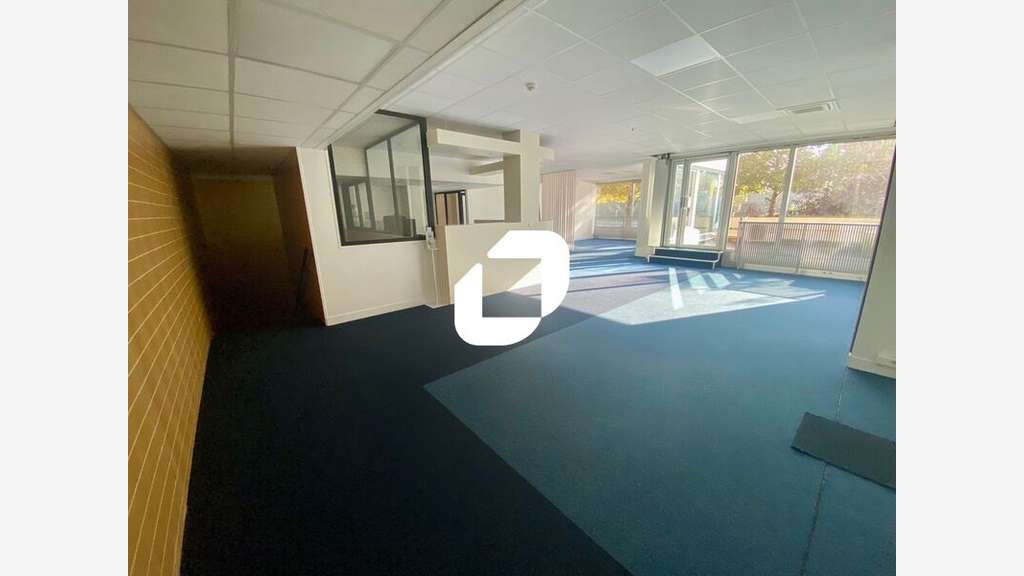 Vente Bureaux 831m² Suresnes
