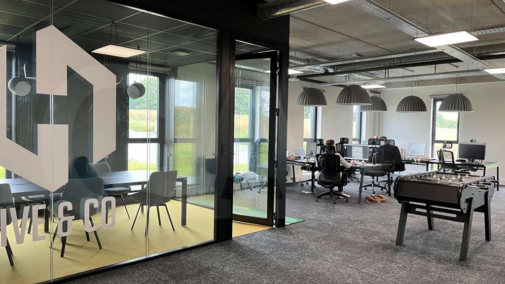 Vente bureaux 112m² RDC à Thorigné-Fouillard