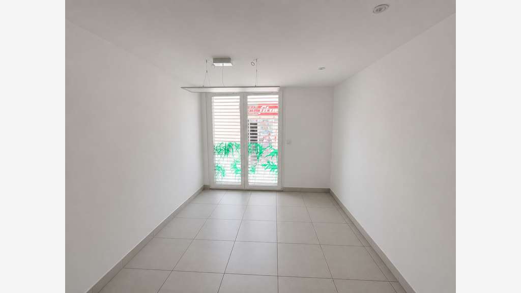 Vente bureaux récents 93m² avec terrasse à Toulon