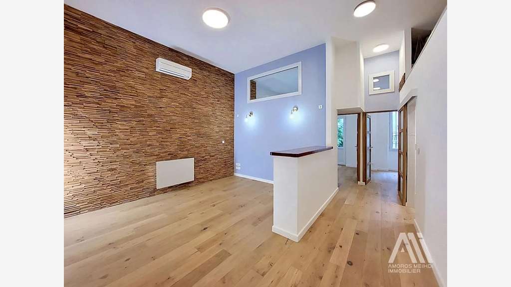 83000 TOULON - BUREAUX OU LOCAL 70 m², CHALUCET