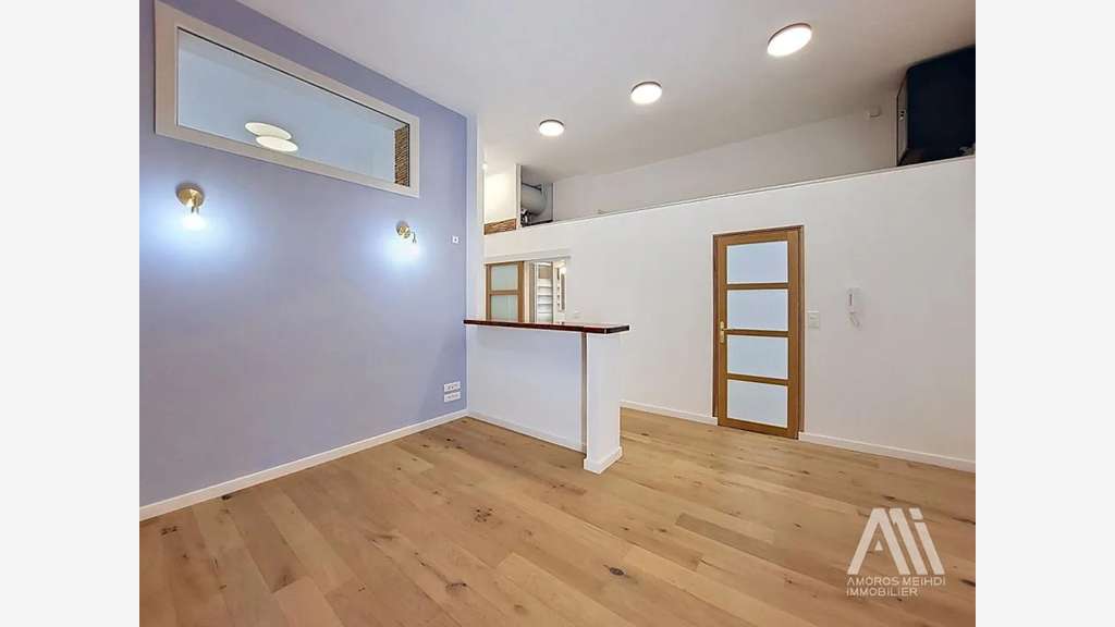 83000 TOULON - BUREAUX OU LOCAL 70 m², CHALUCET