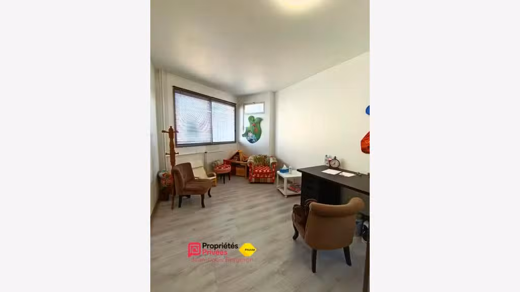 Exclusivité local professionnel à Tours Rabelais
