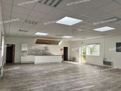 A vendre bureaux indépendants de 267m² à Trégueux