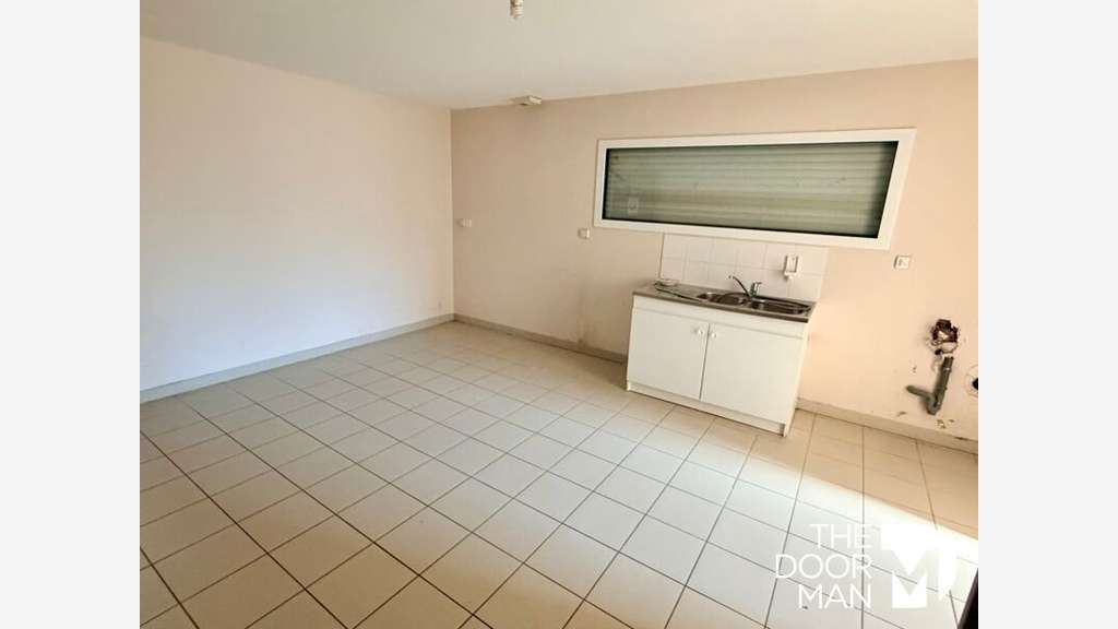 Bureau 22600