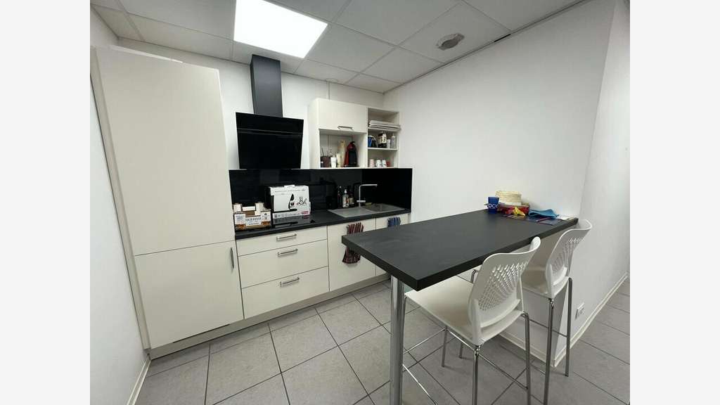 AV bureaux 478m² Valence emplacement de choix