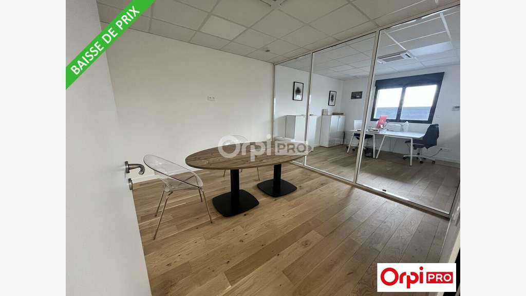 Bureau 90m² R+1 à vendre zone Briffaut à Valence 