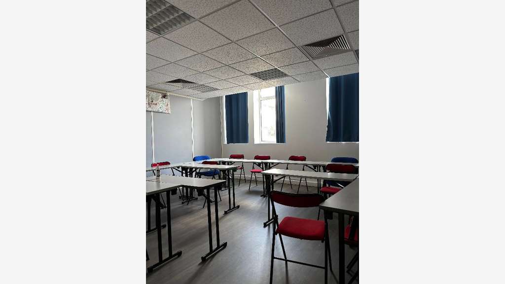 VALENCE CENTRE - BUREAUX 173 M² -1 PARKING