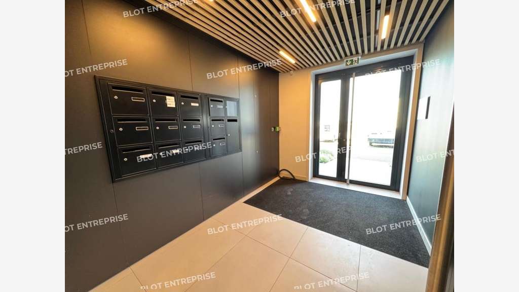 A vendre bureaux neufs 520m² à Vallet