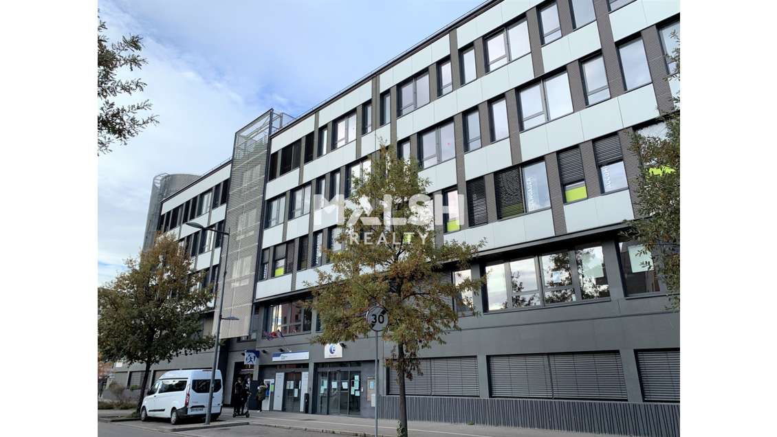 Bureaux à louer et à vendre - VAULX EN VELIN - 340